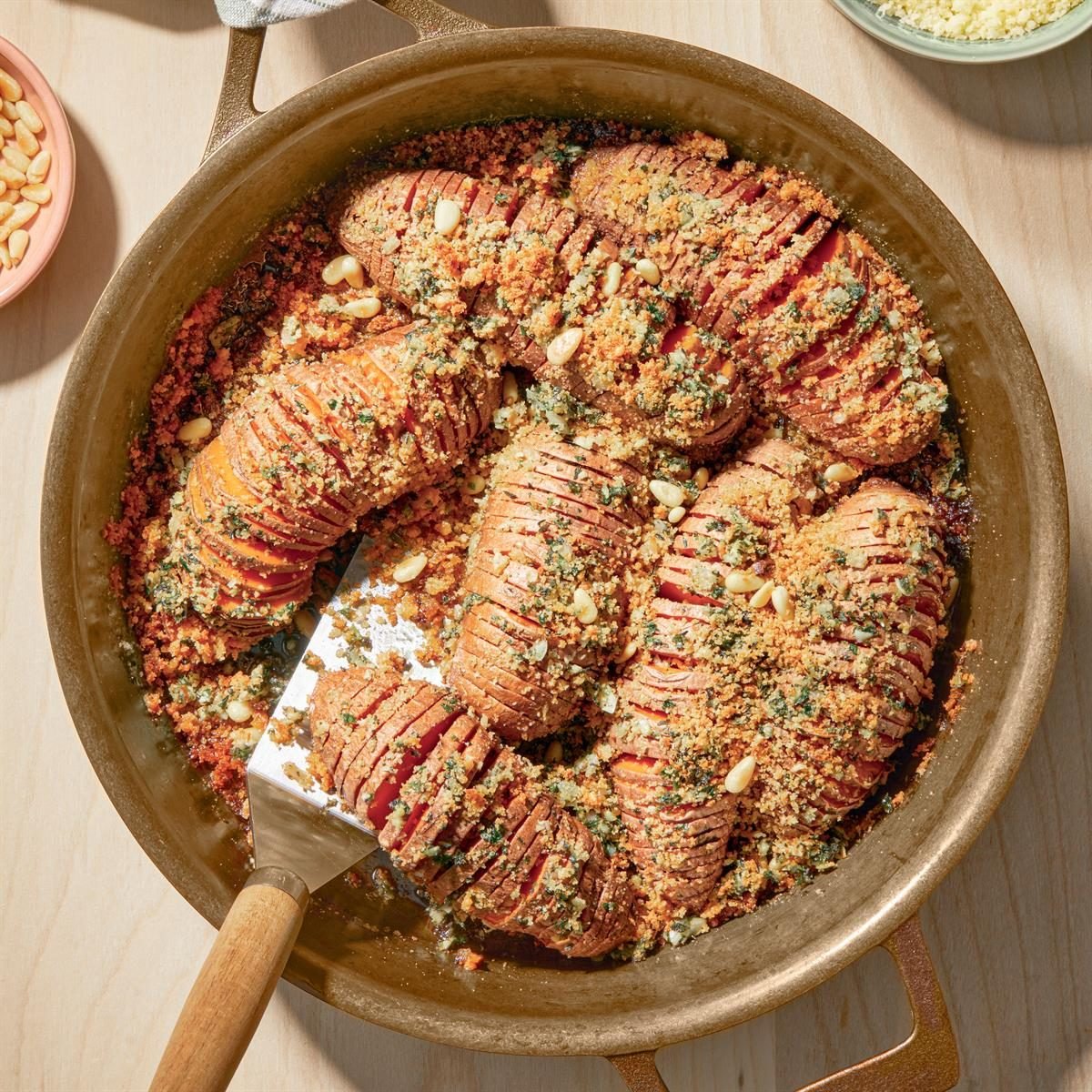 Easy Hasselback Sweet Potatoes: Crispy Comfort, Gourmet Look